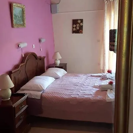 Savvas Apartamento *