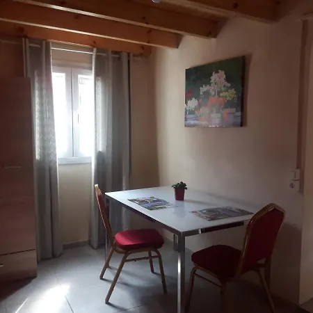 Savvas Apartamento